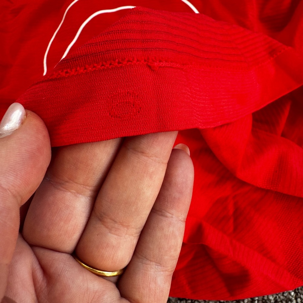 Red Lululemon x peloton run swiftly long Sleeve Shirt - Picture 3 of 5